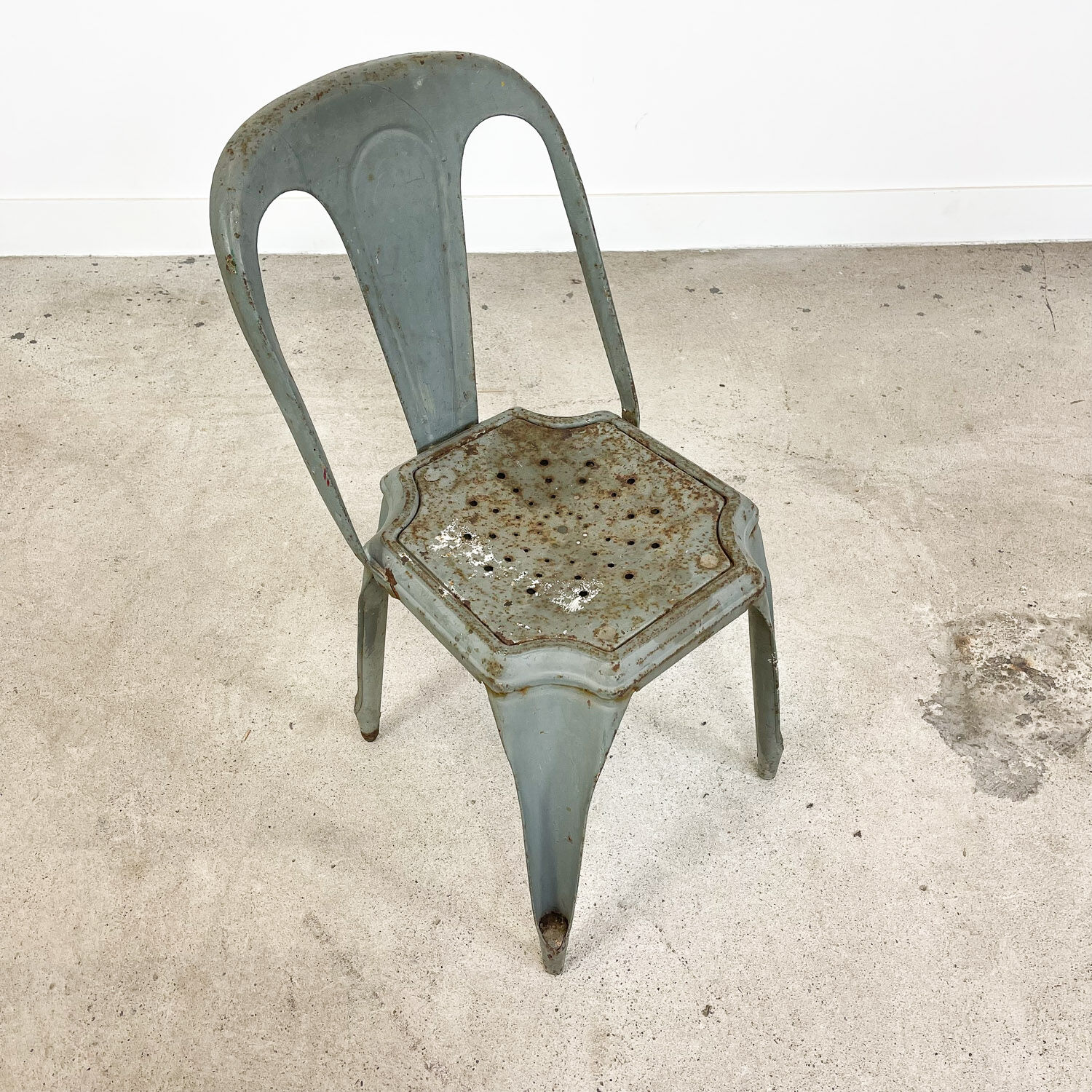 Chaise de bistro fibrocit industriel