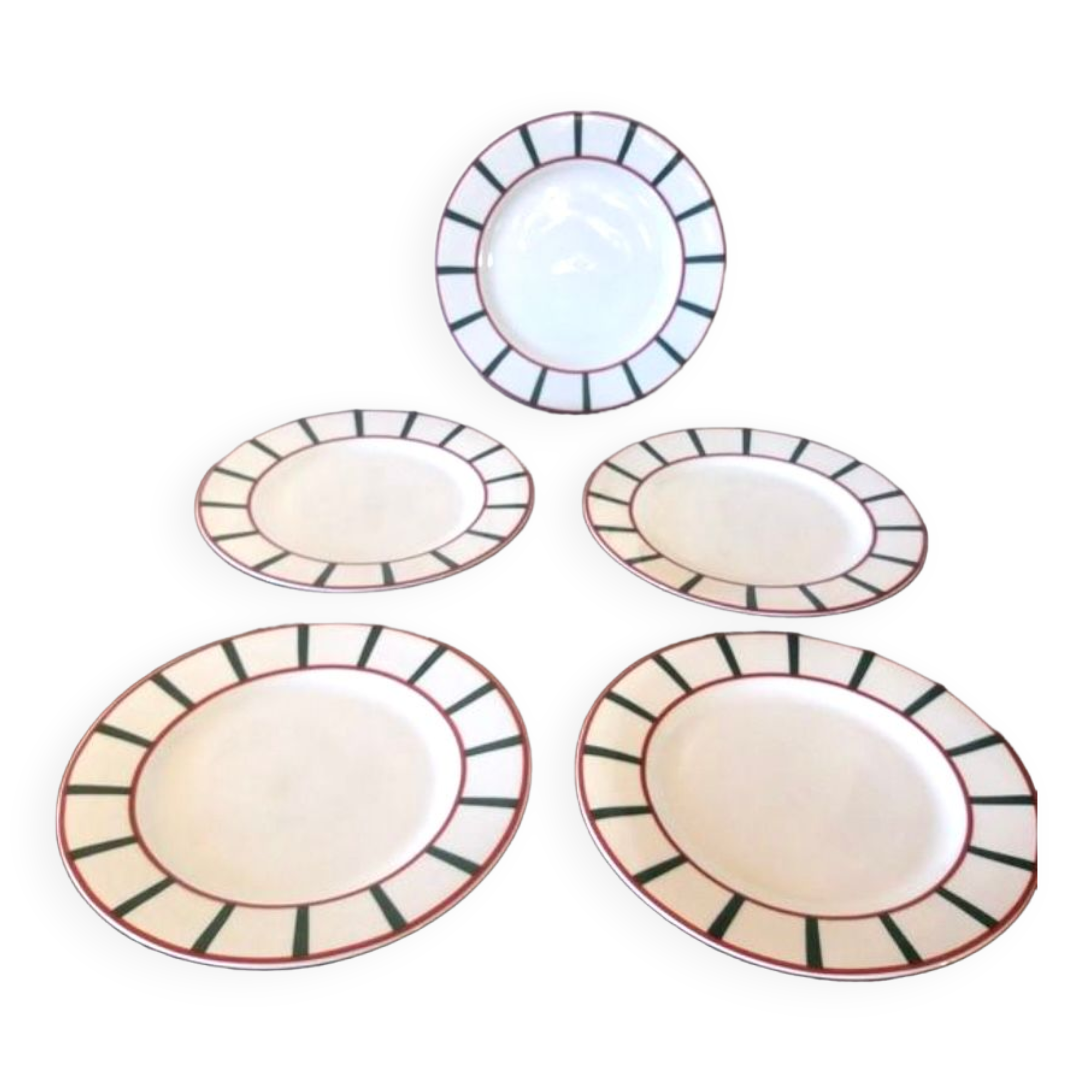 5 beautiful Basque dessert plates