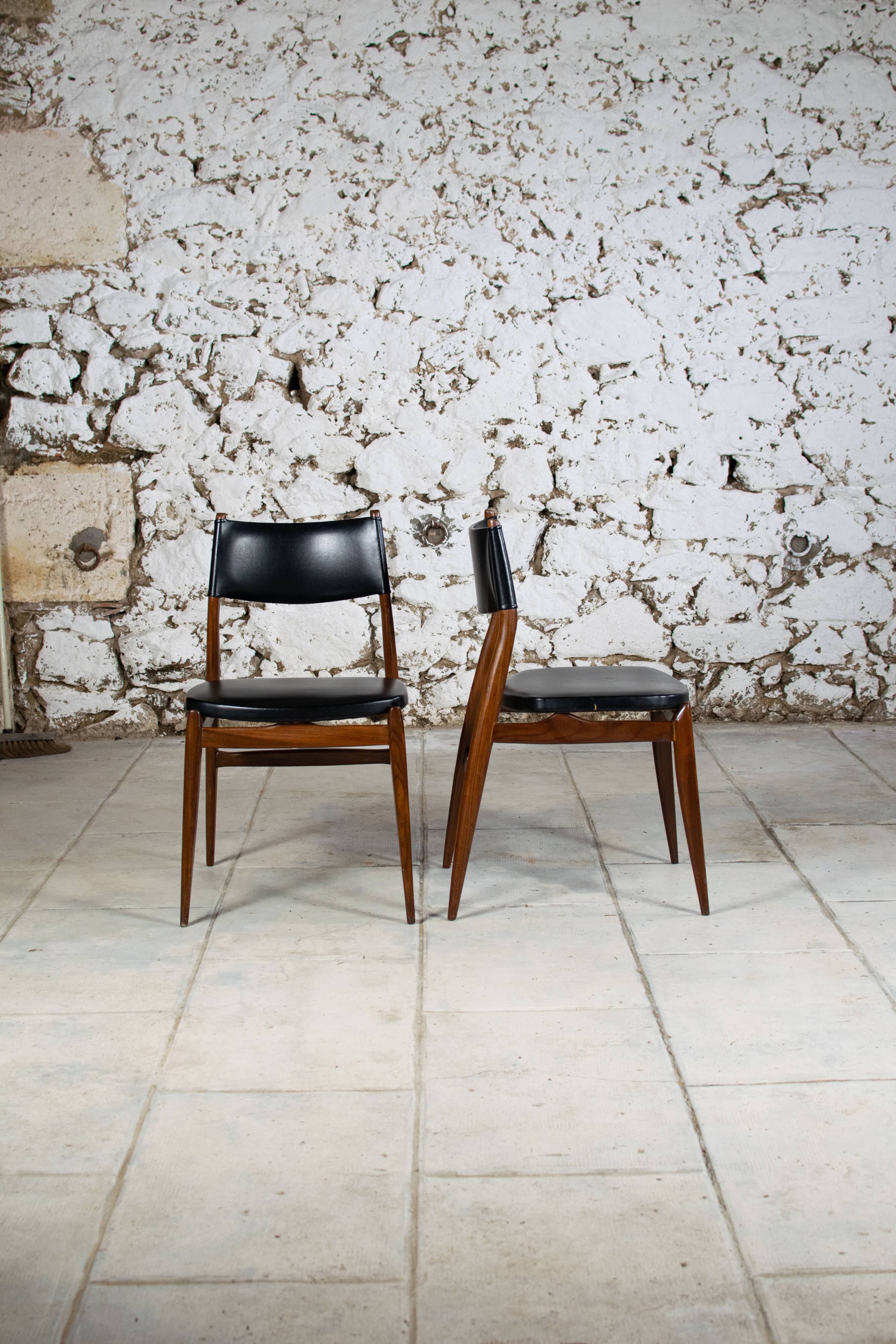 Paire de chaises scandinaves mid-century