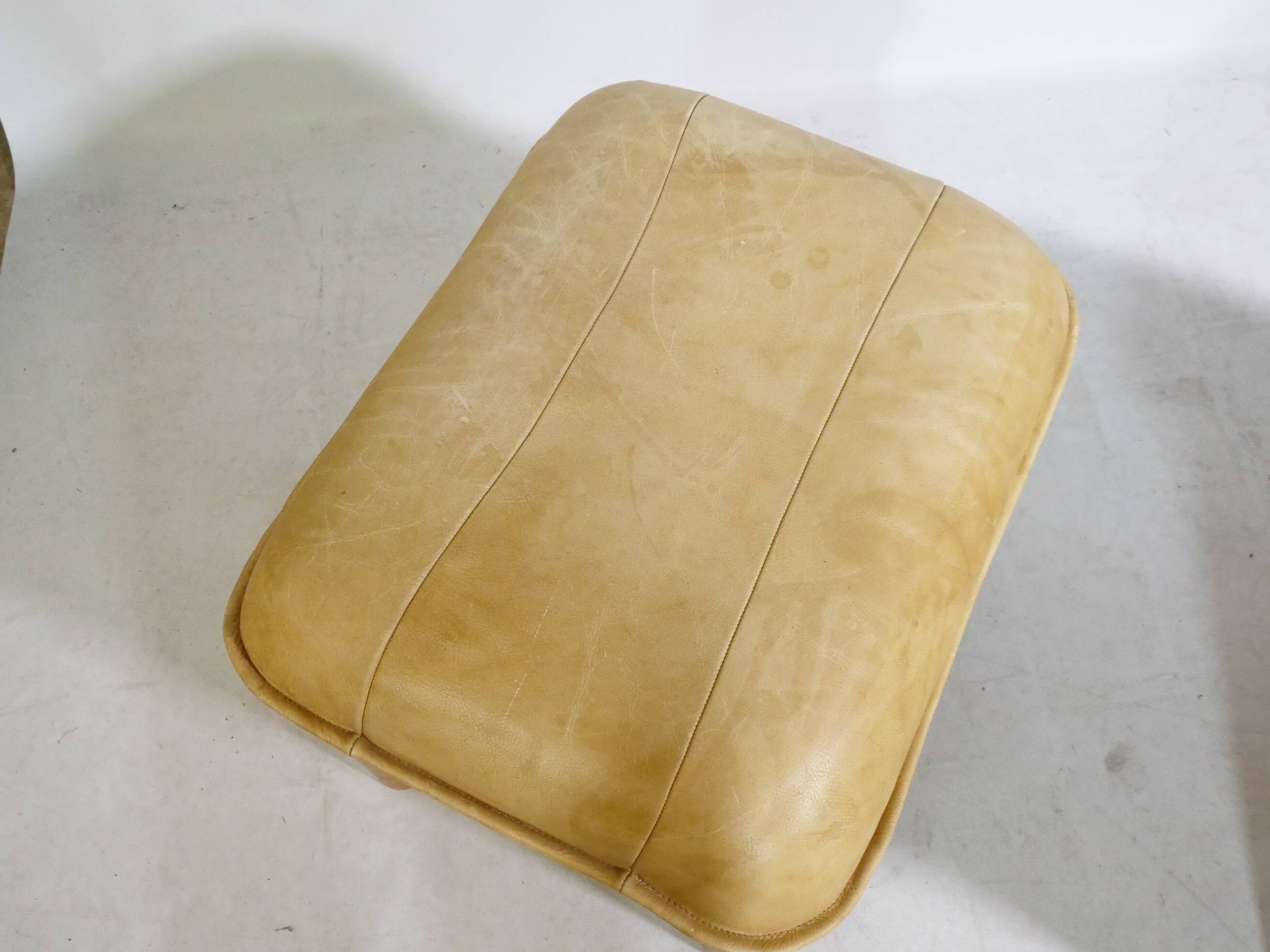 Mid-Century Camel Leather Armchairs with Ottomans, Set of 2, 1970s