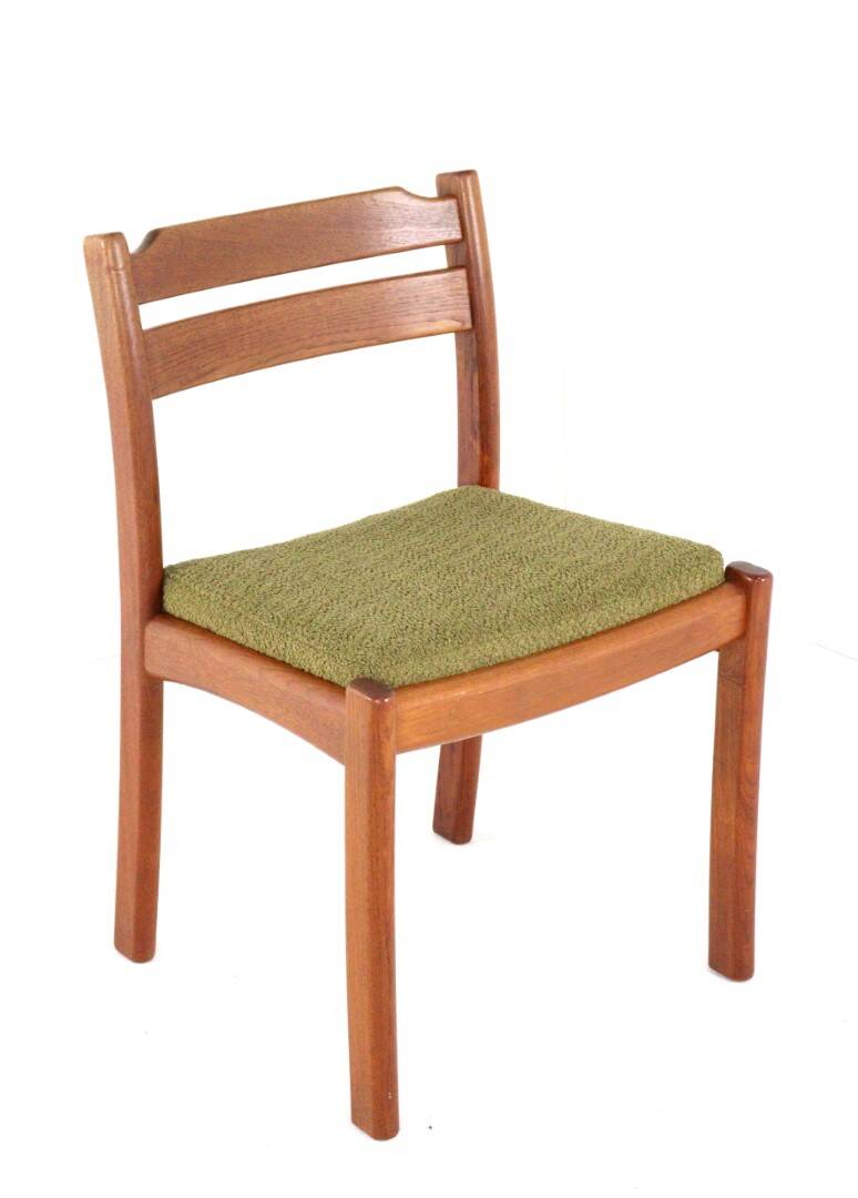 6 chaises dans le goût de Dyrlund 'Sentved'