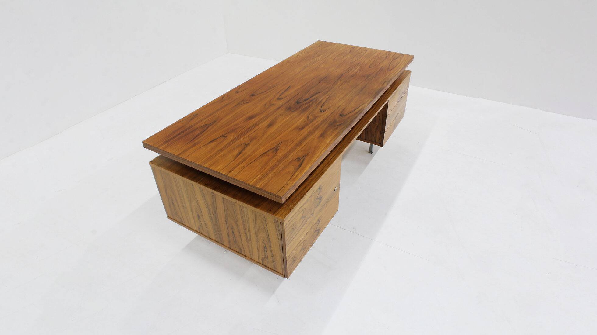 Bureau, Danemark années 1960