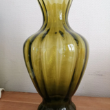 Glass vase