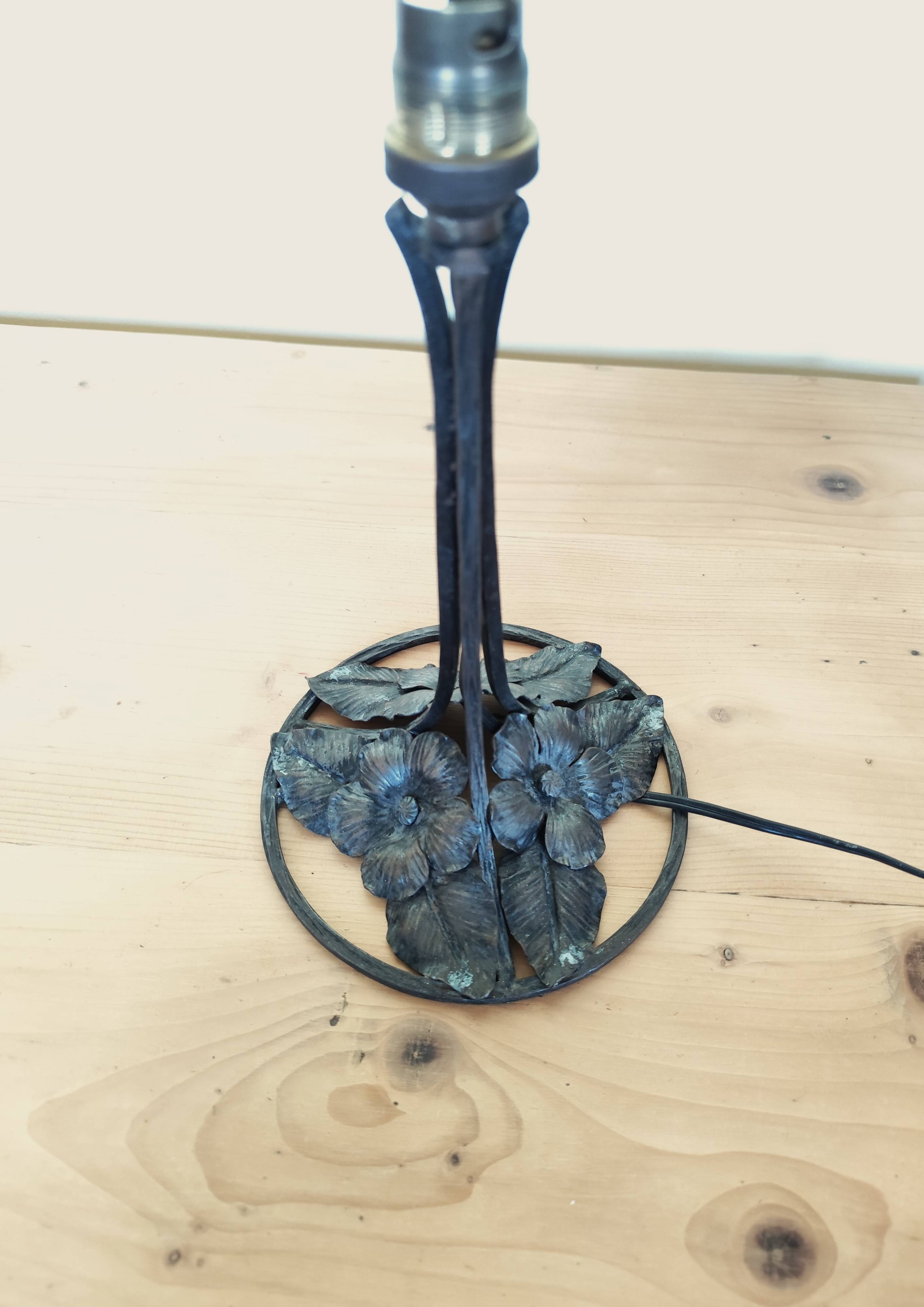 Wrought iron lamp - Art Nouveau lamp, black metal, plant decoration.