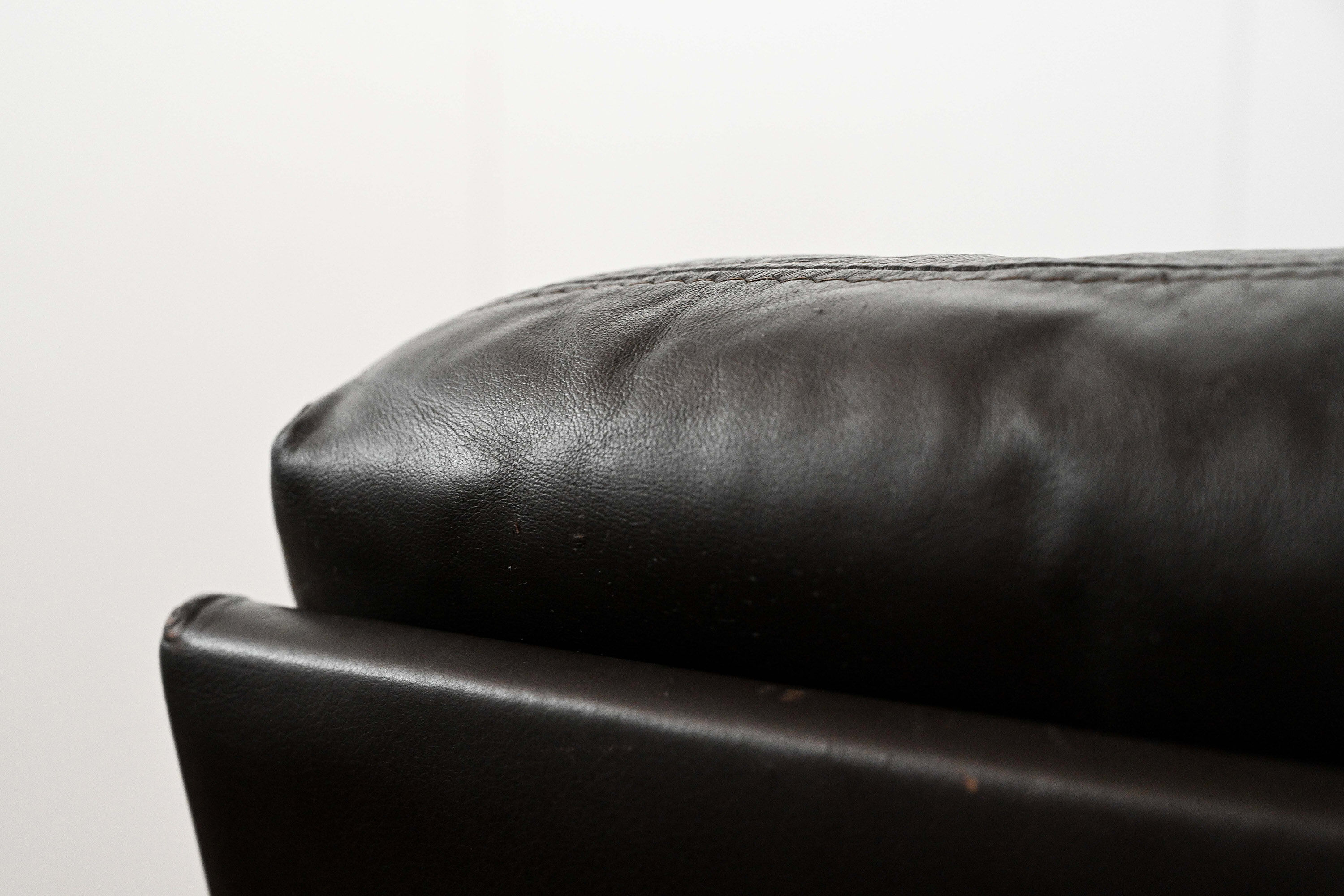 De Sede DS-31 armchair with matching foot rest