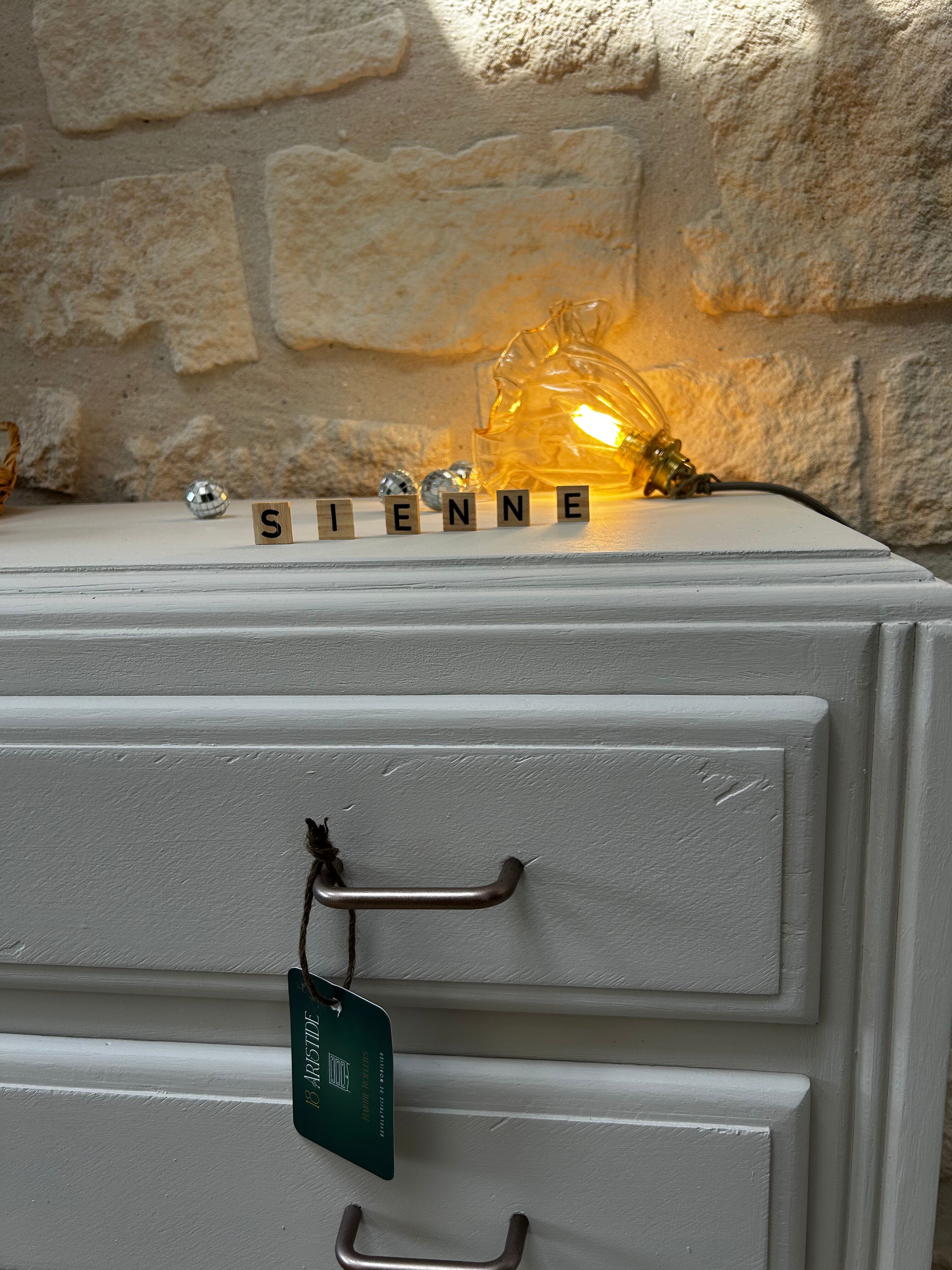 Vintage chest of drawers