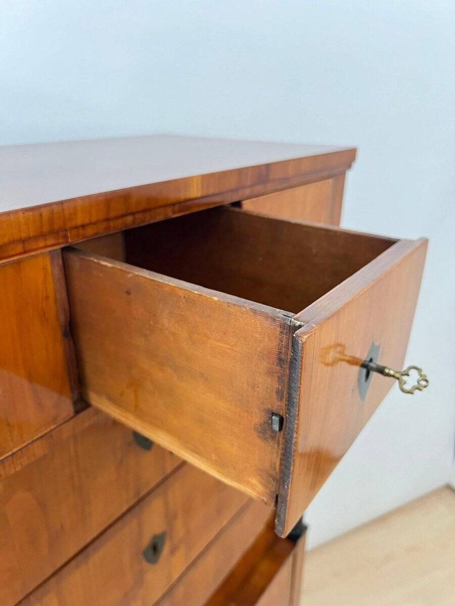 Biedermeier Chiffonier in Cherry Veneer, South Germany, 1830s