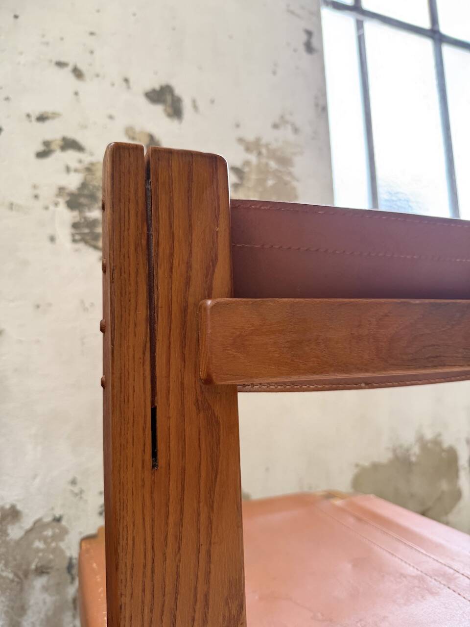 Paire de chaises Pierre Chapo S11