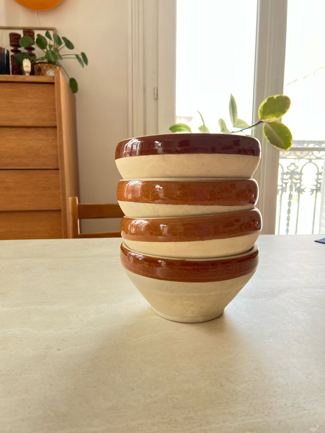 Set of 4 bowls in sandstone