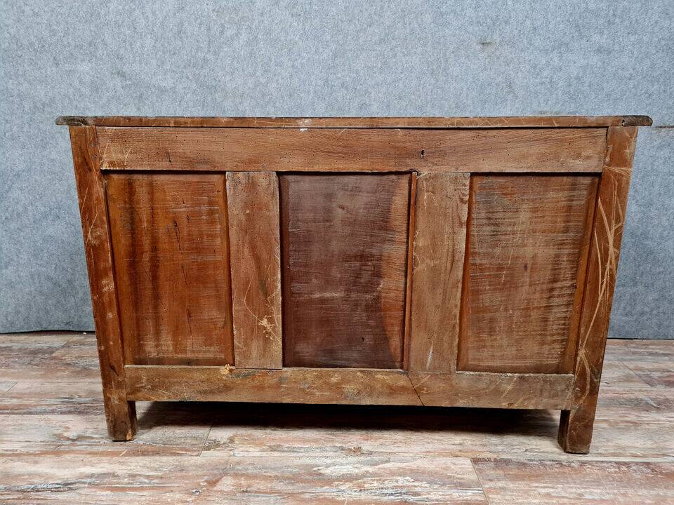 Louis XIV period arched chest of drawers in walnut circa 1720