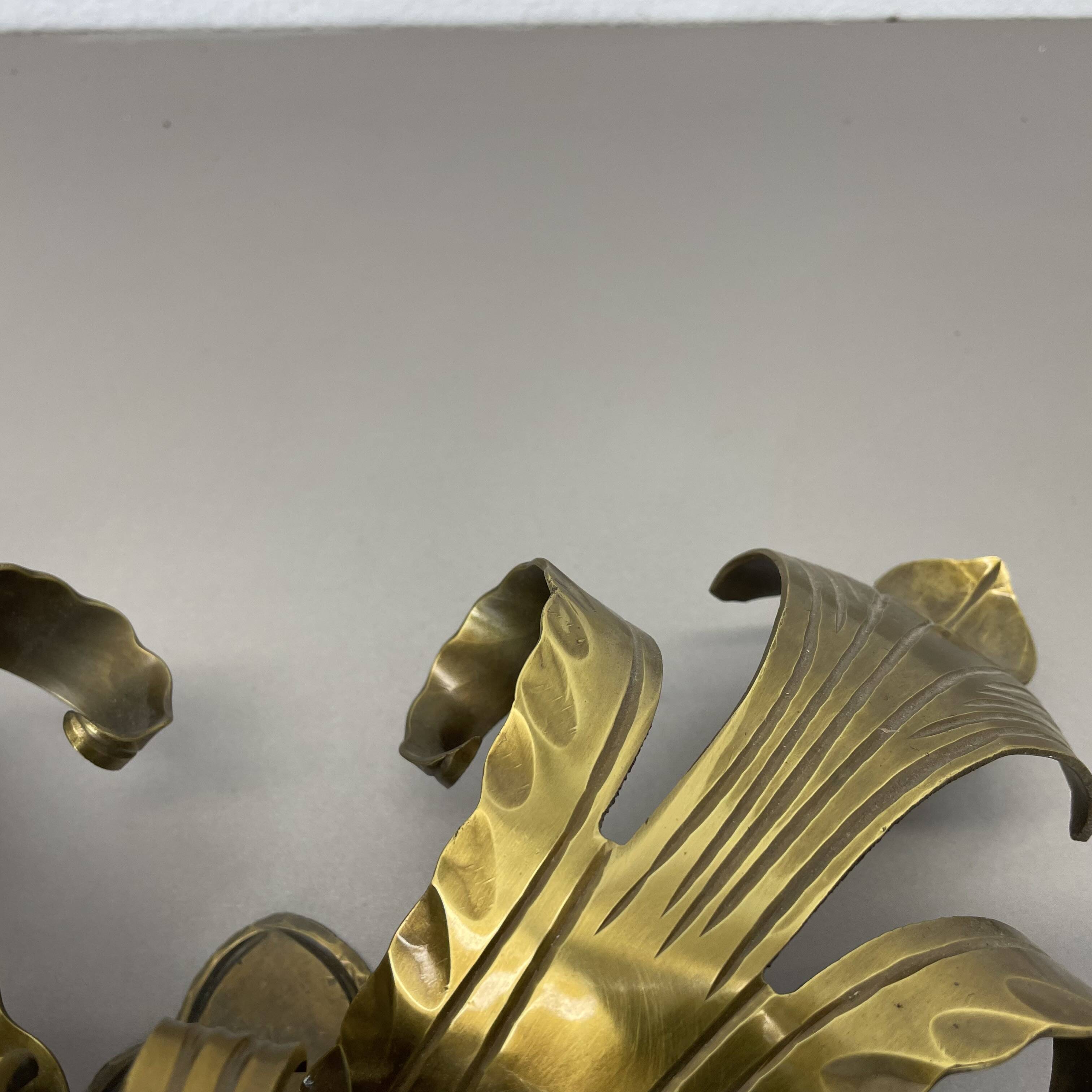 Florentine Gilded Brass Theatre Wall Light, Italy, 1960s