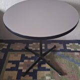 Table bistro circulaire Eames Vitra avec base contract, années 1960-70.