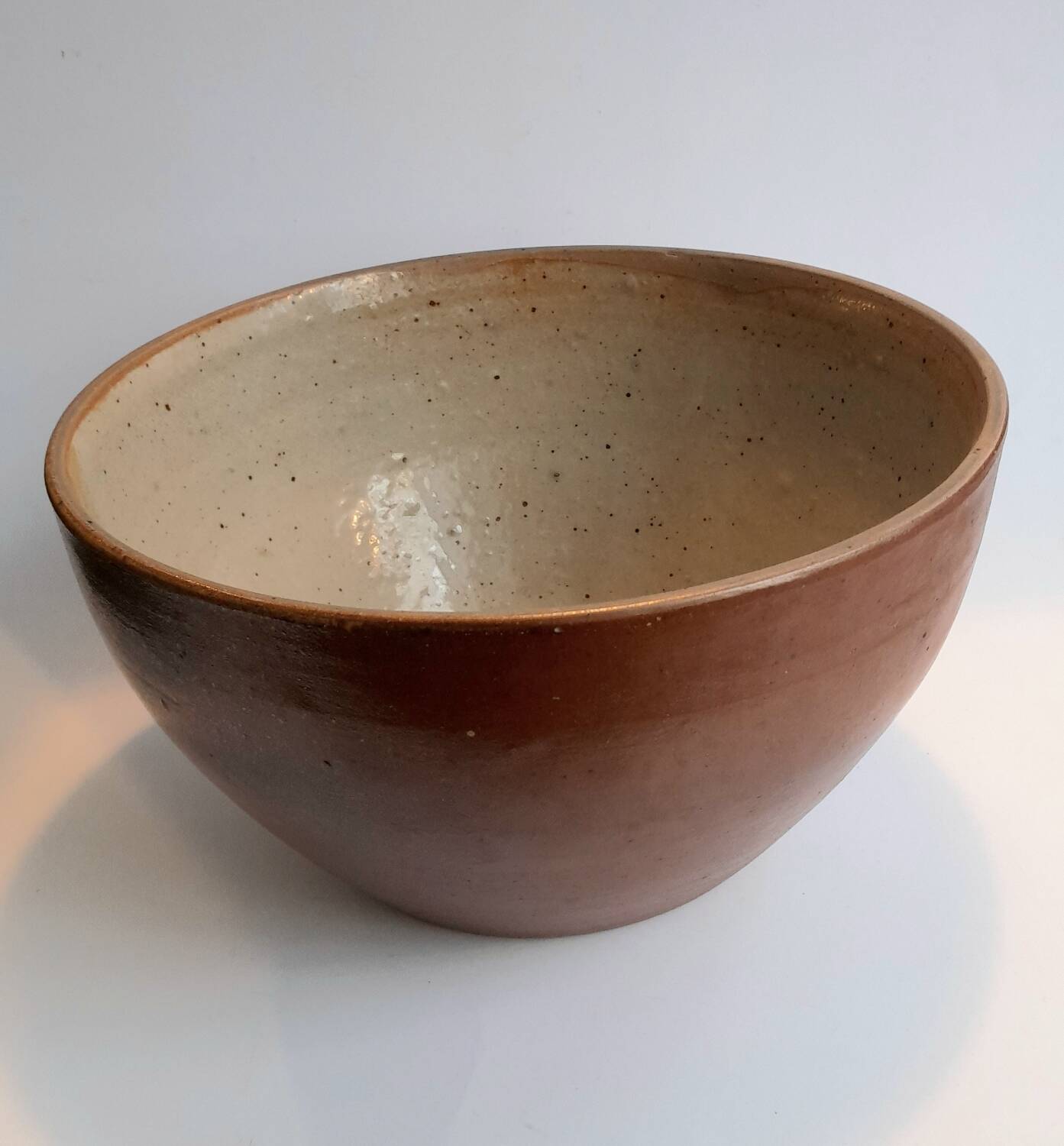 Stoneware salad bowl