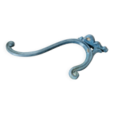 Ancienne patère en fonte émaillée bleue