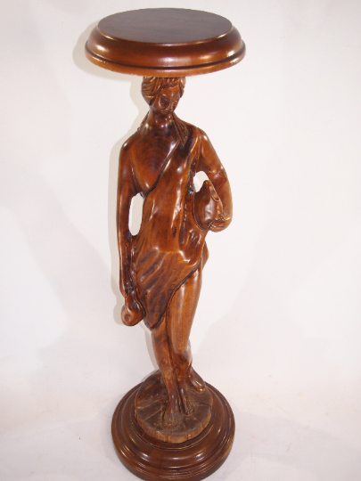 Saddle statue of macif/vintage wooden woman