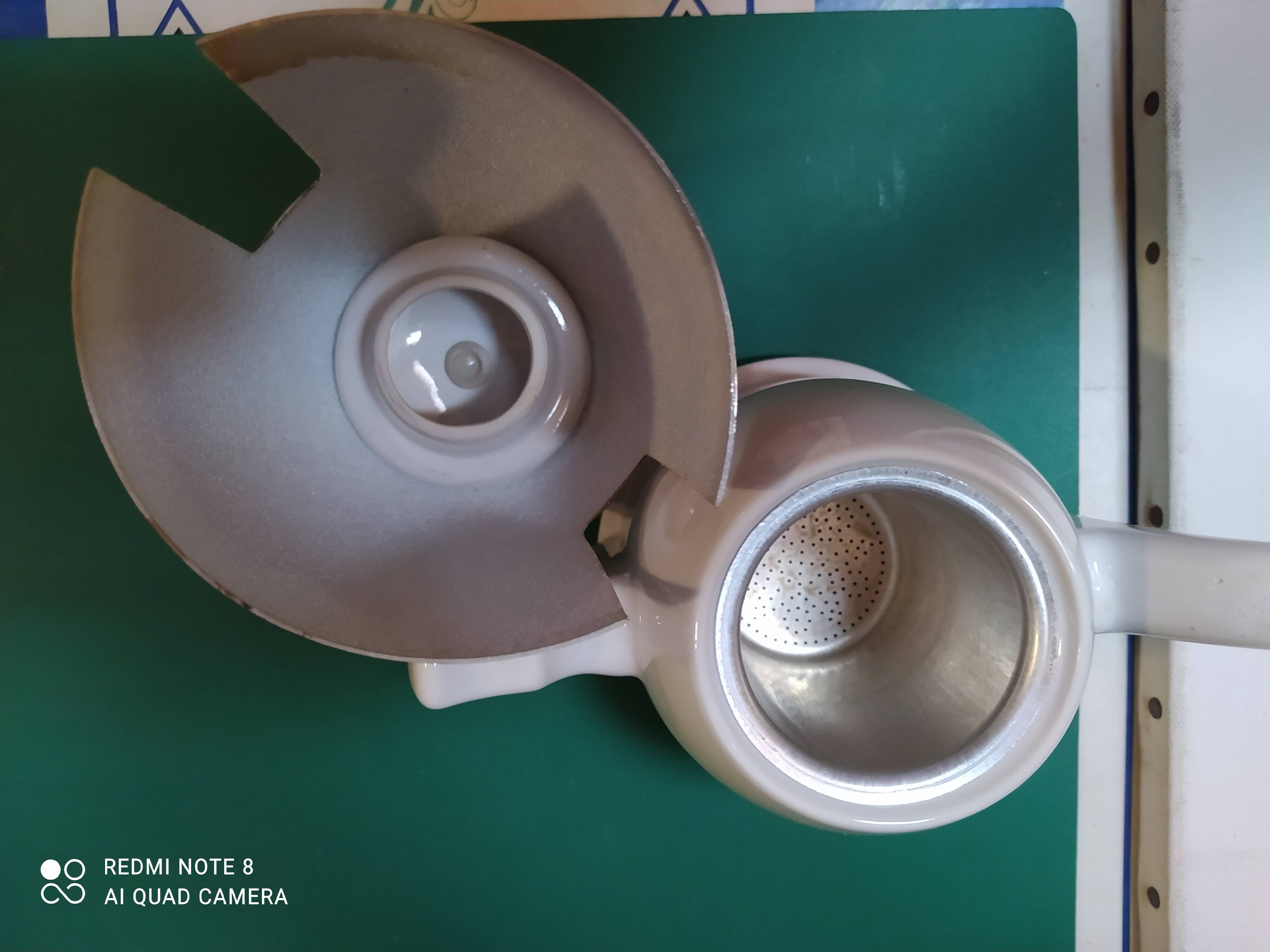 Porcelain teapot Nomar isotherm