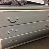 Commode blanc d’ivoire grise
