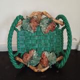 Plat en faience tressee feuilles de vigne ceramique ancienne xxe