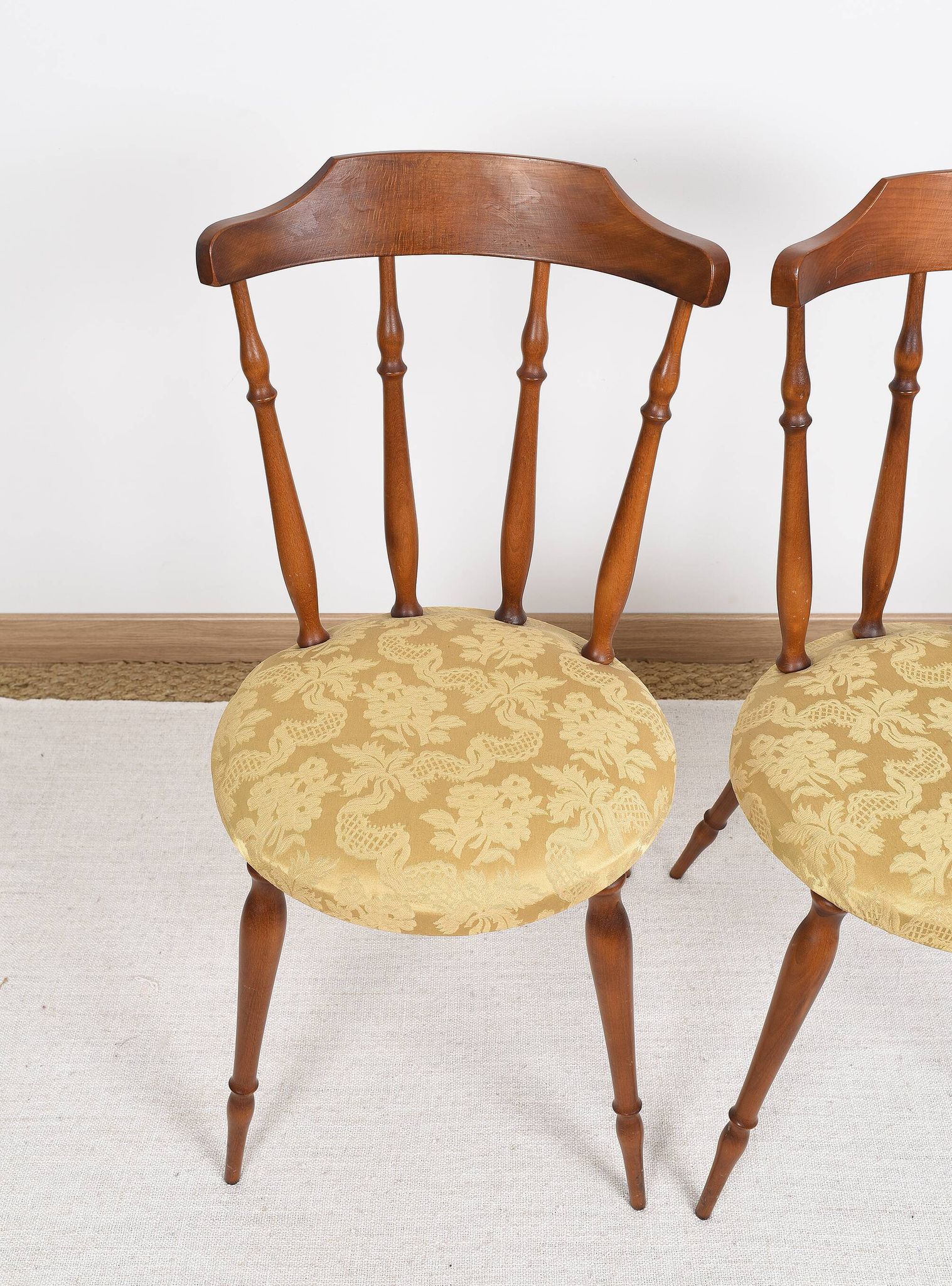 Pair of chairs in turned wood and fabric, vintage, dating from 1960.