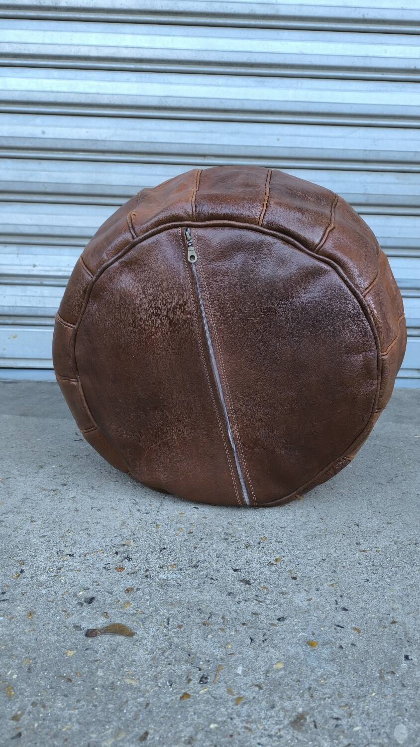 Large round Moroccan leather pouf