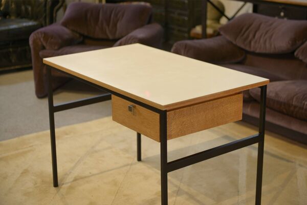 Bureau étudiant CM217 par Pierre Paulin édité par Thonet 1960’s