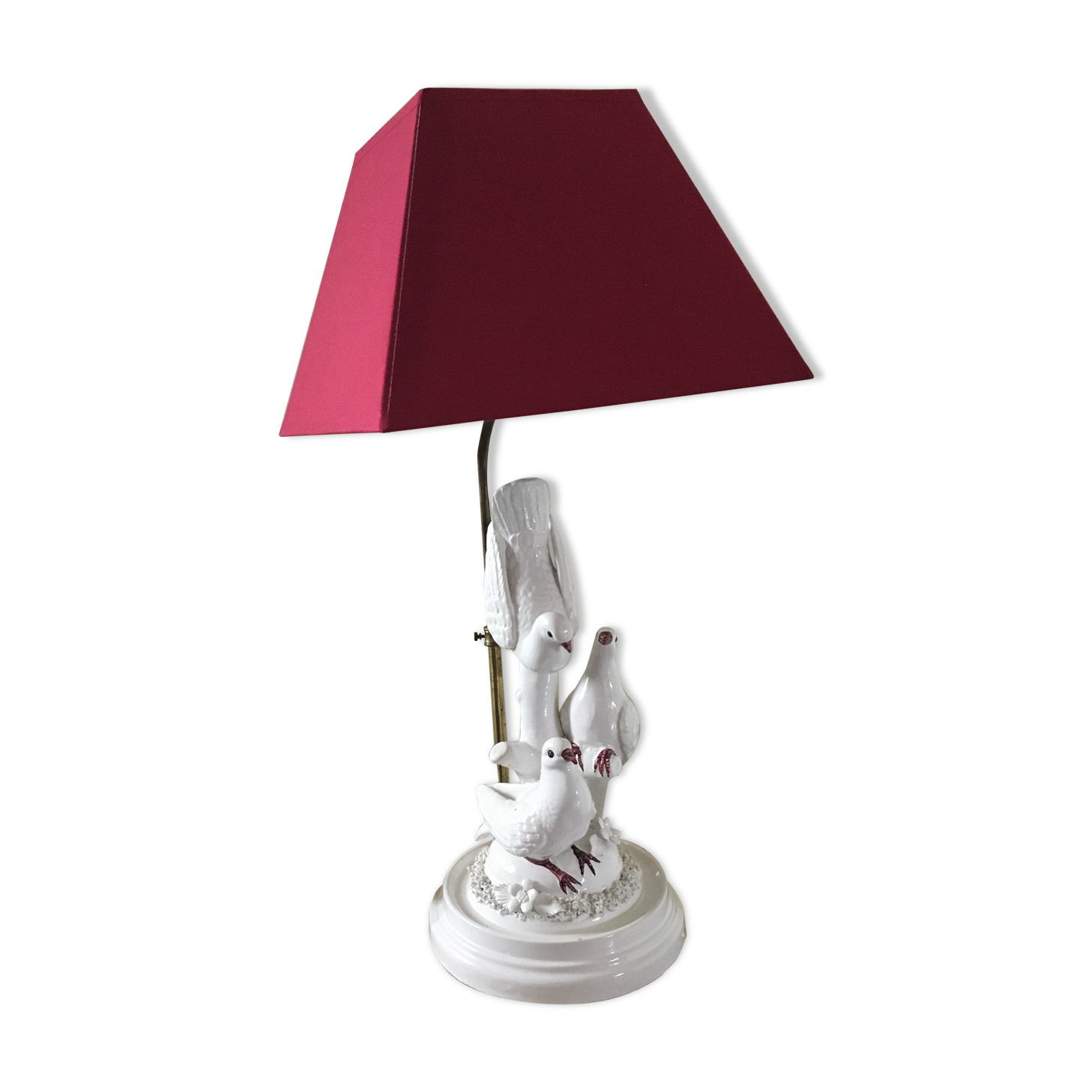 Triple white ceramic dove lamp