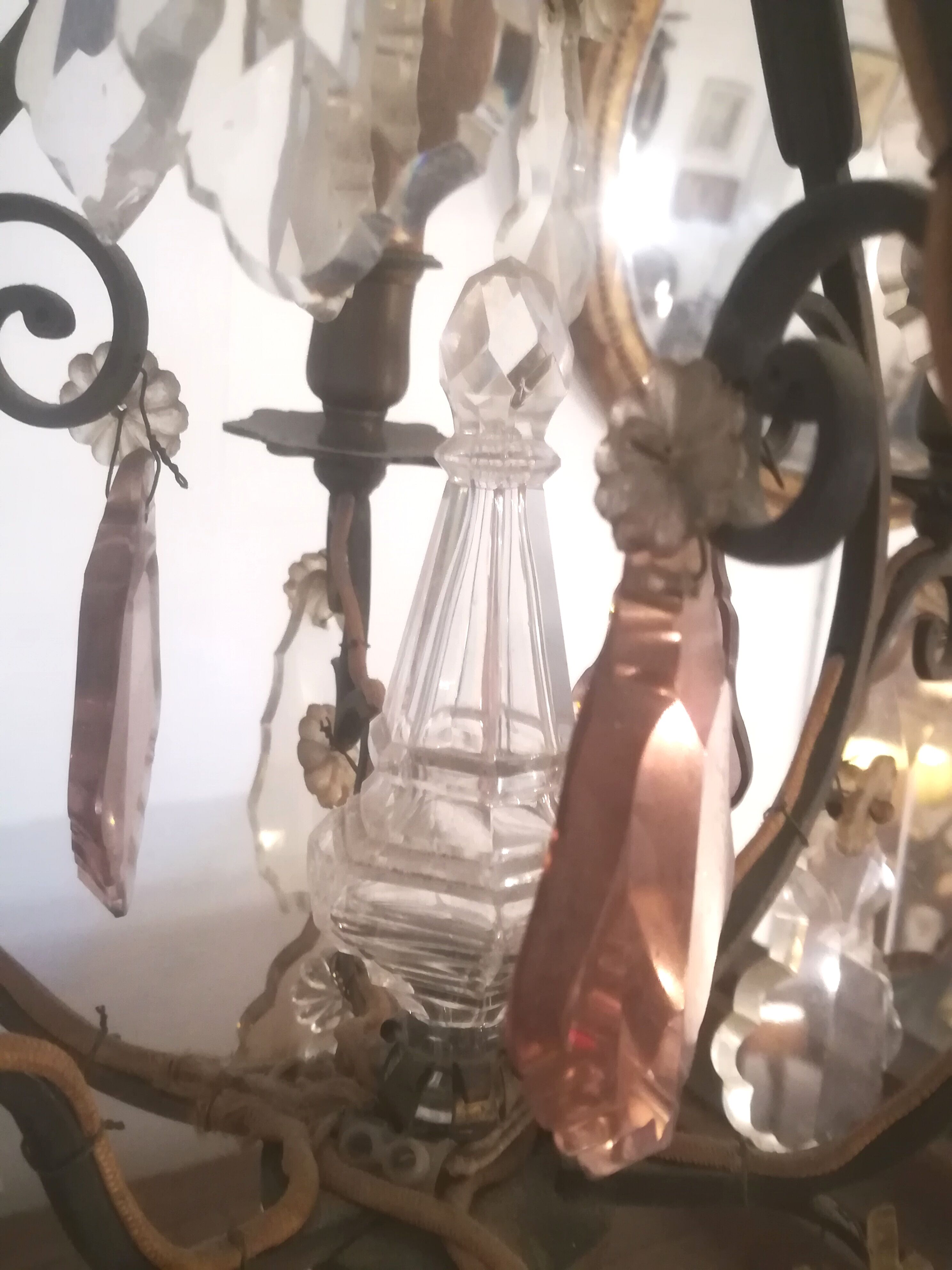 Lustre en bronze et pampilles bicolore