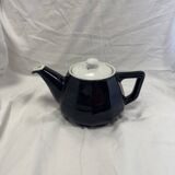 Black teapot