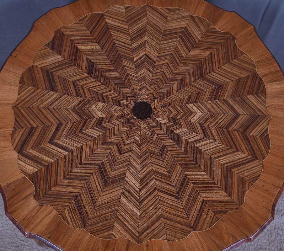 Marquetry gueridon, Louis XV style – first part of the 20th century