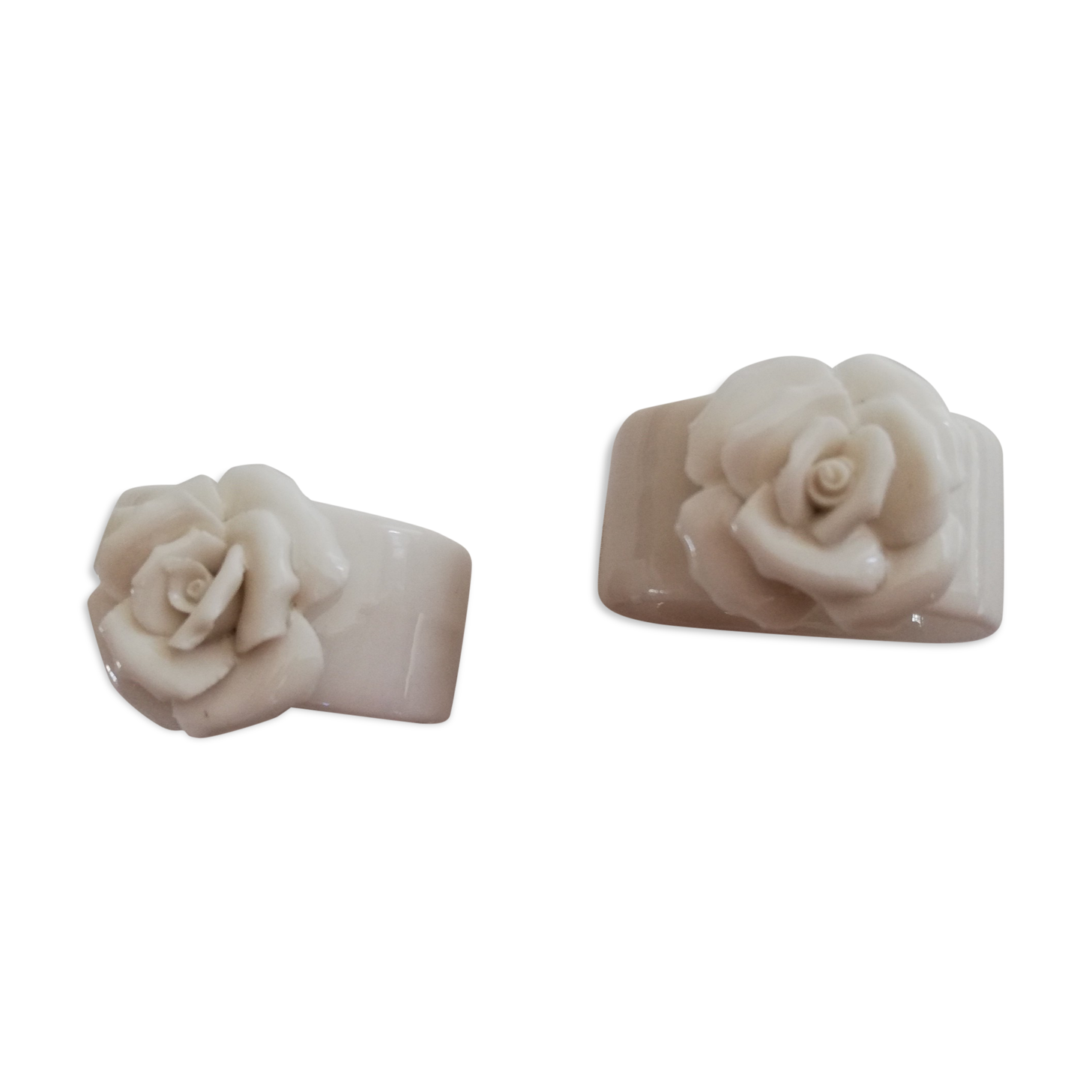 2 ronds de serviette en porcelaine