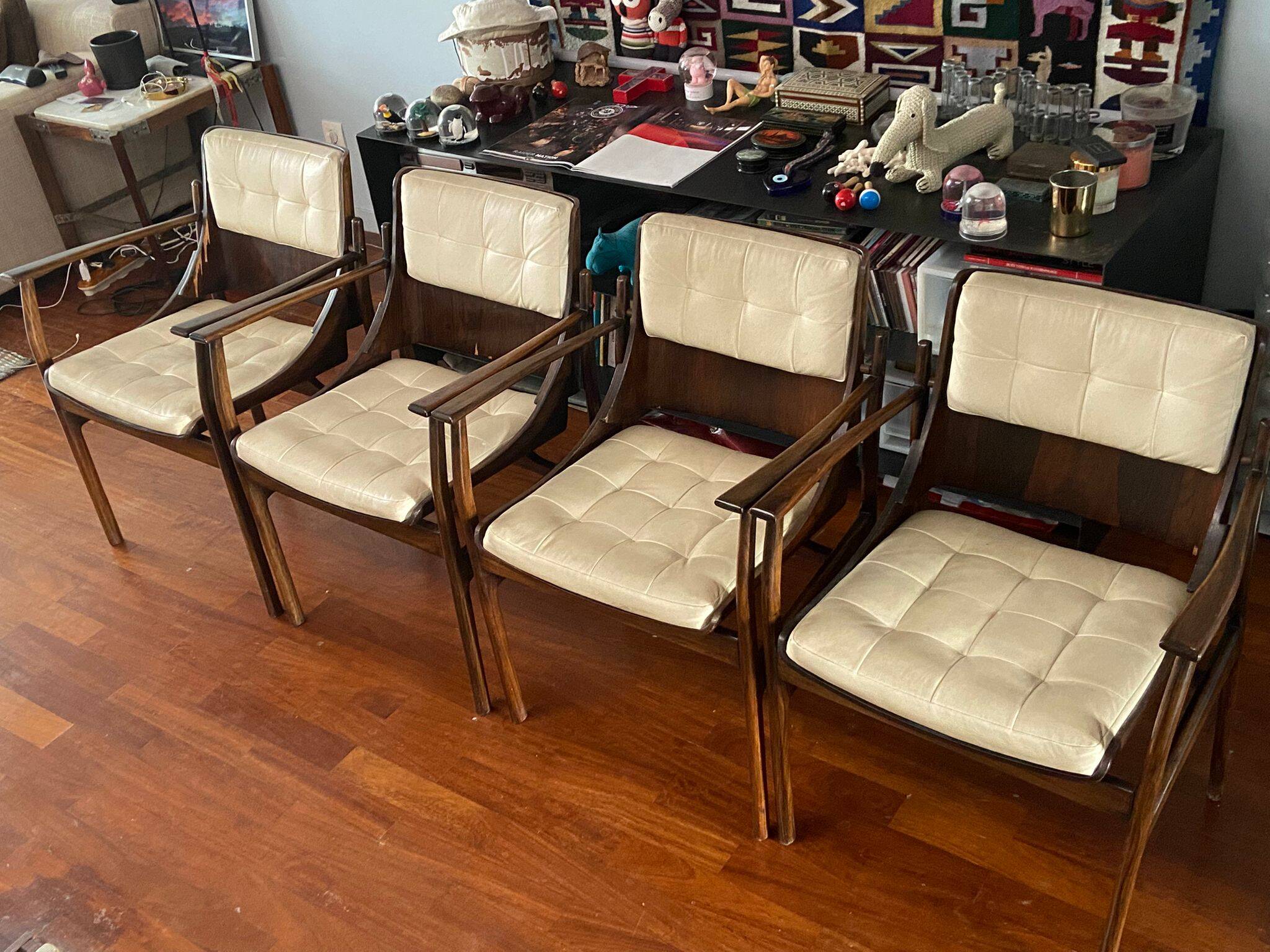Set of 4 Jean Gillon chairs in jacaranda da Bahia (rosewood)