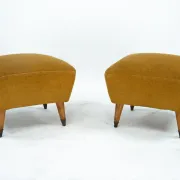 Italian Mid-Century pair of ottomans in the style of Gio Ponti. Italy 1950s