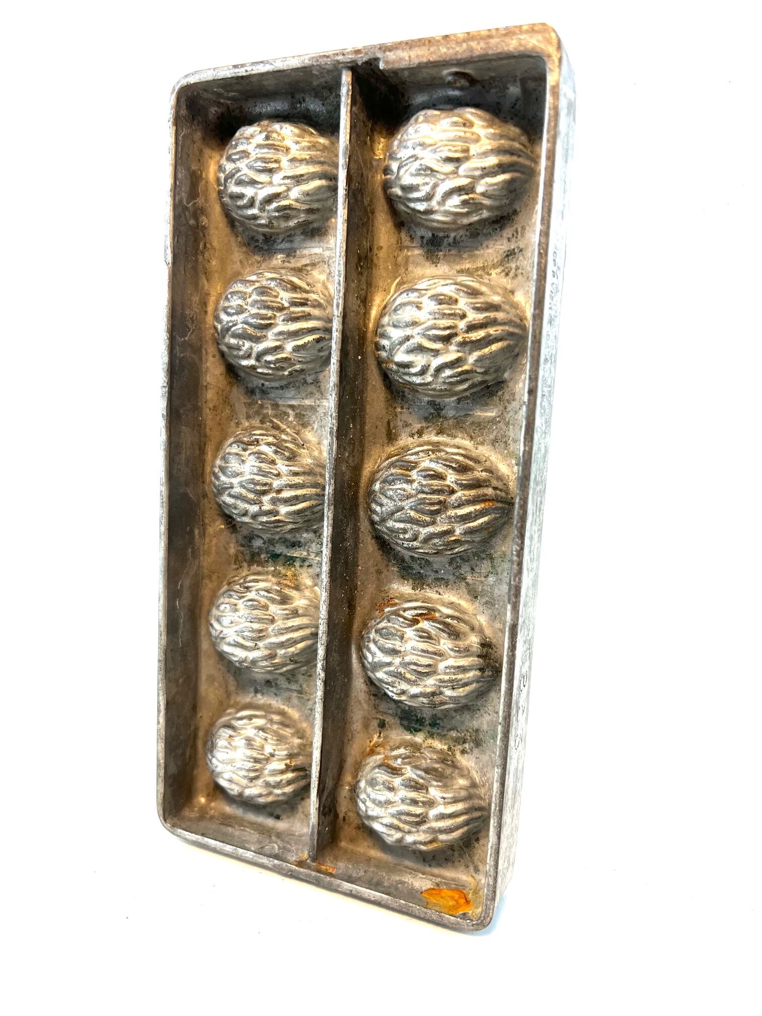 Mold walnut easter chocolatier 17x8,5cm letang fils paris 1950