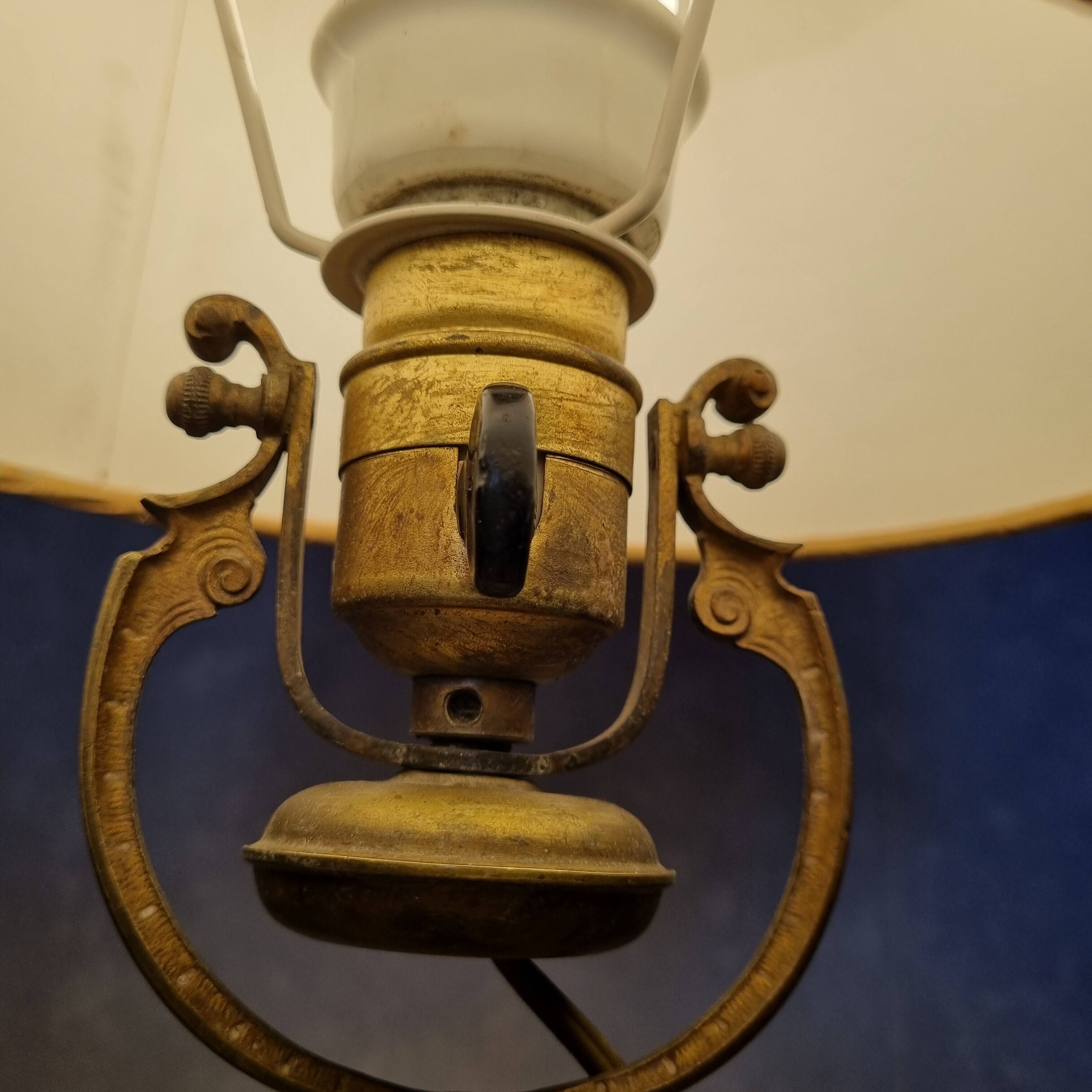 1910s Art Nouveau desk lamp