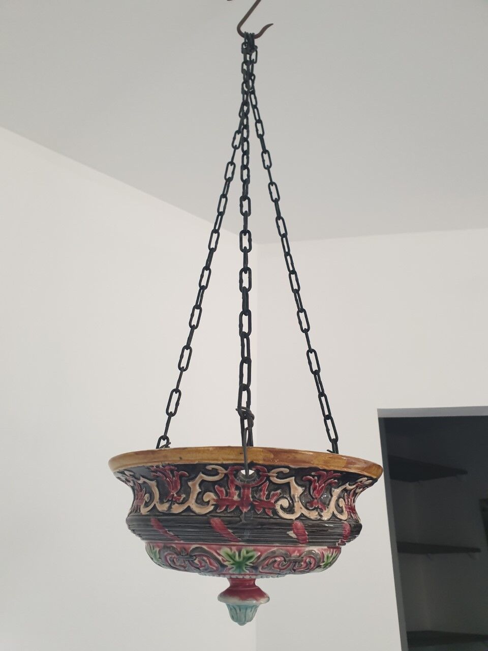 Ceramic plant holder