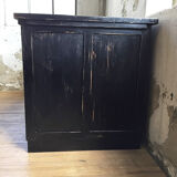 Bureau de notaire noir