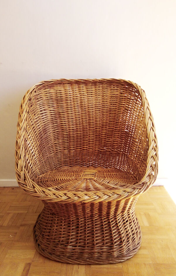 Wicker rattan armchair