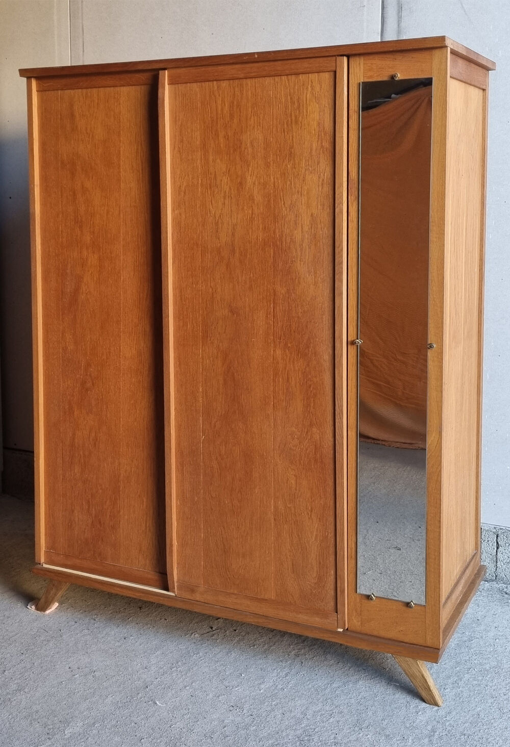 Armoire penderie étagères miroir, pieds compas, vintage, années 60