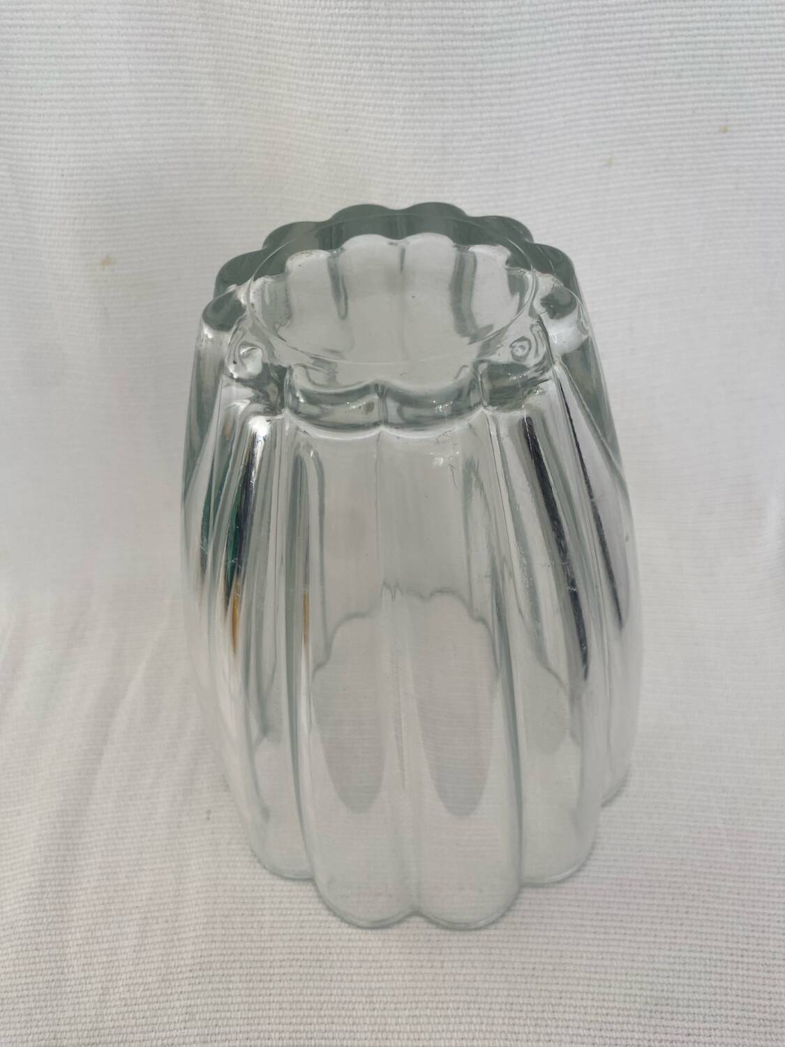 Glass vase