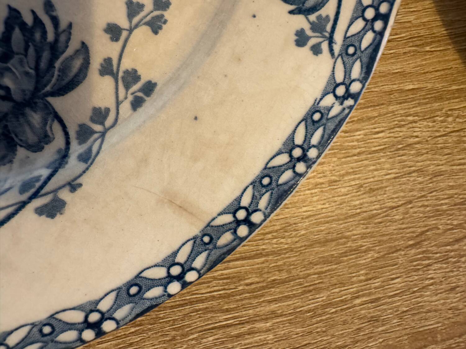 6 antique plates Royat – Sarreguemines