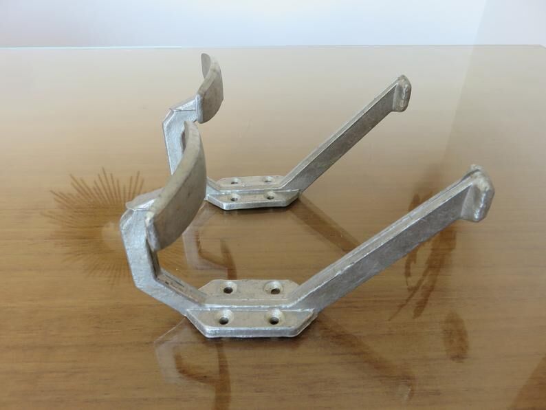 Pair of aluminum patères Art Deco 30 years 40