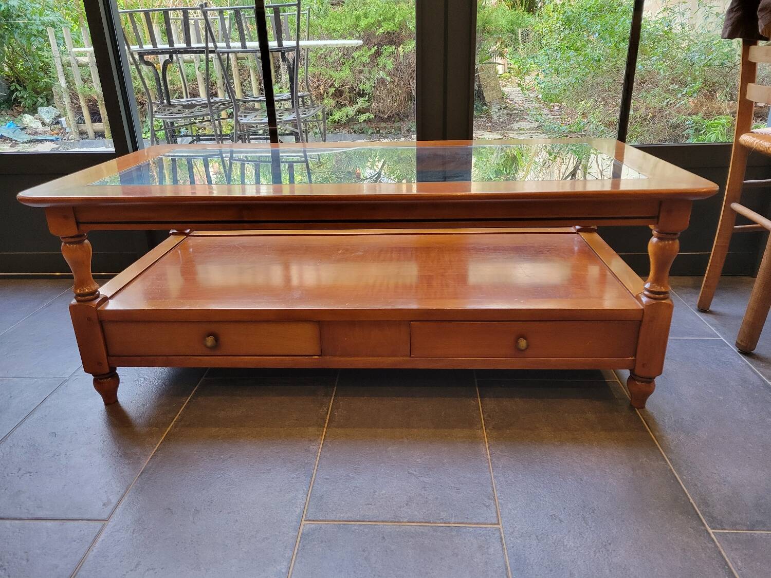 Coffee table with 2 drawers in solid cherry wood and glass.