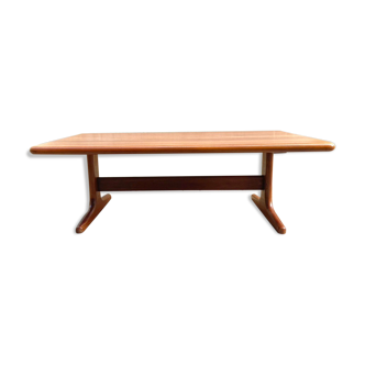 Scandinavian coffee table