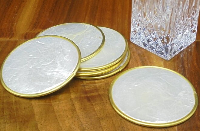 Set of 6 mother-of-pearl coasters
