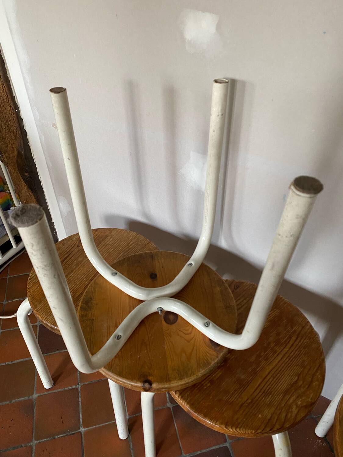 4 vintage stools