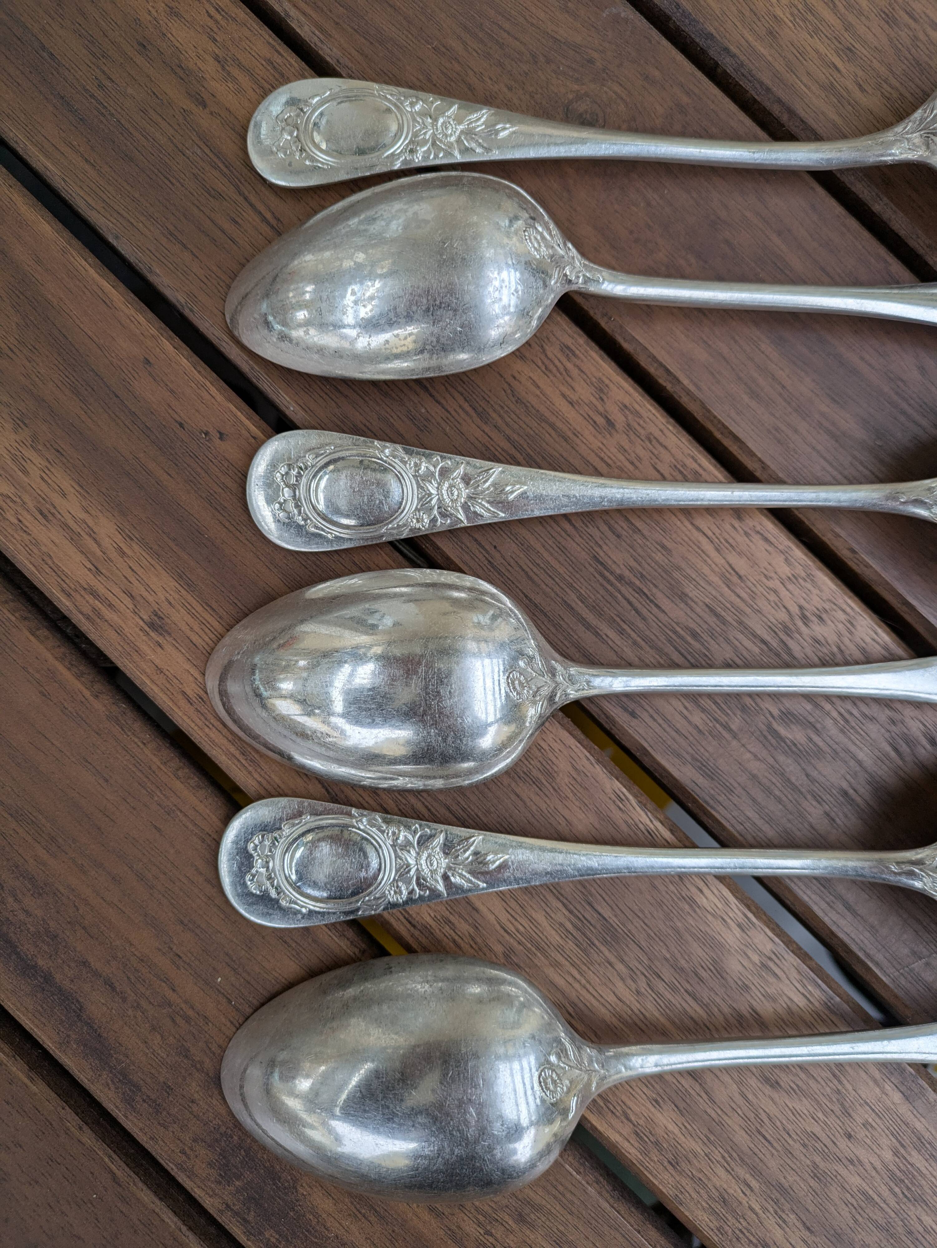 Set of 6 silver plated metal forks and spoons 20g with medallion f
