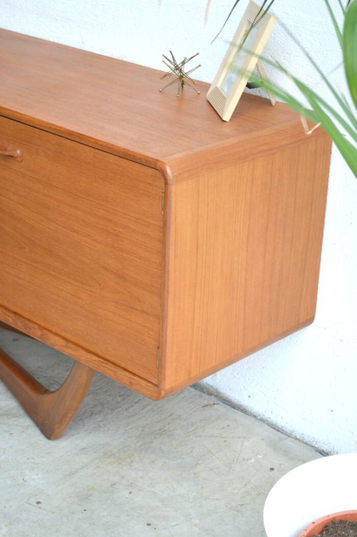 Scottish sideboard by Beithcraft * 205 cm