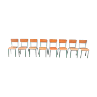 Chaises d'école