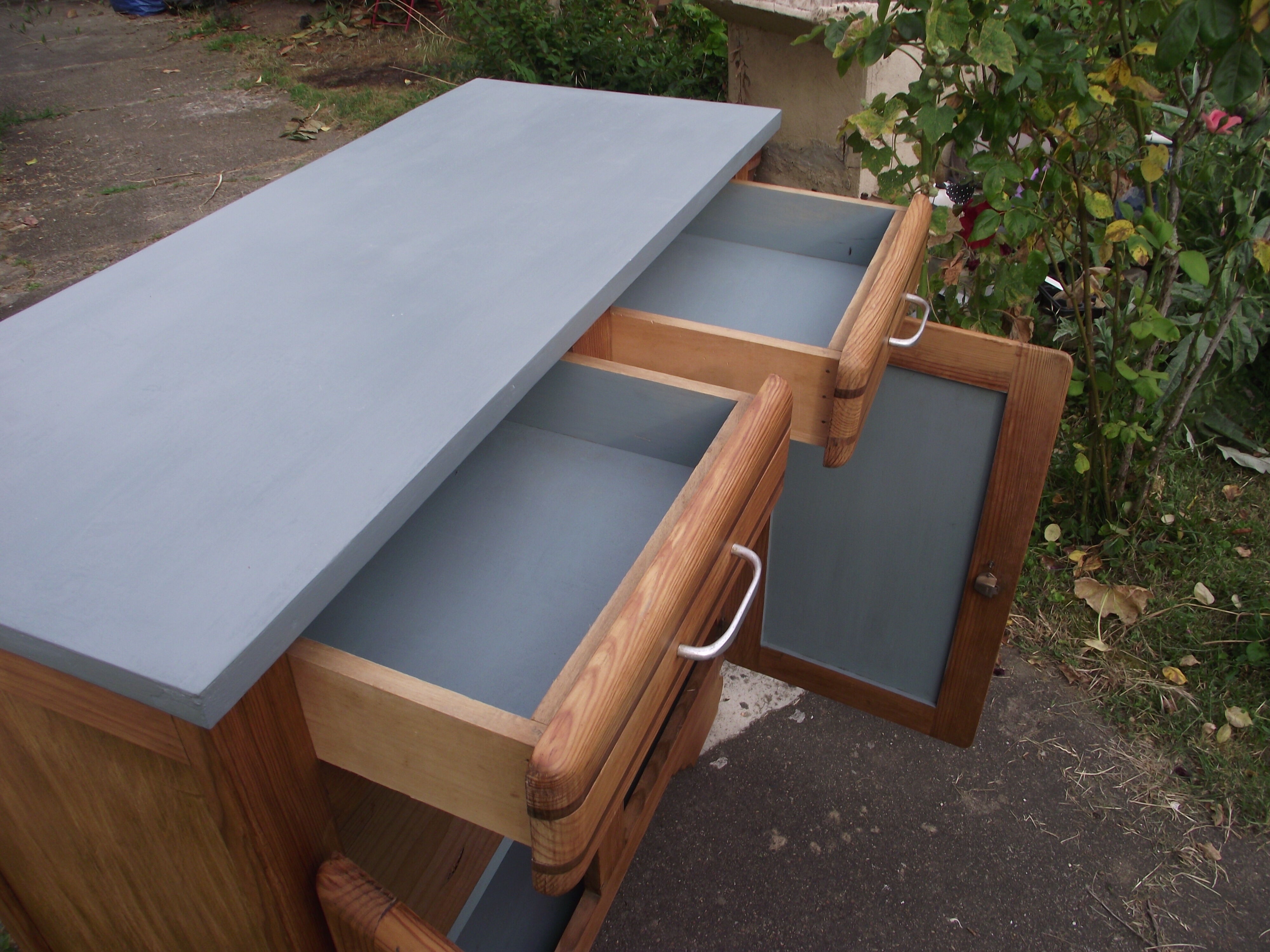 Parisian buffet of the 50s