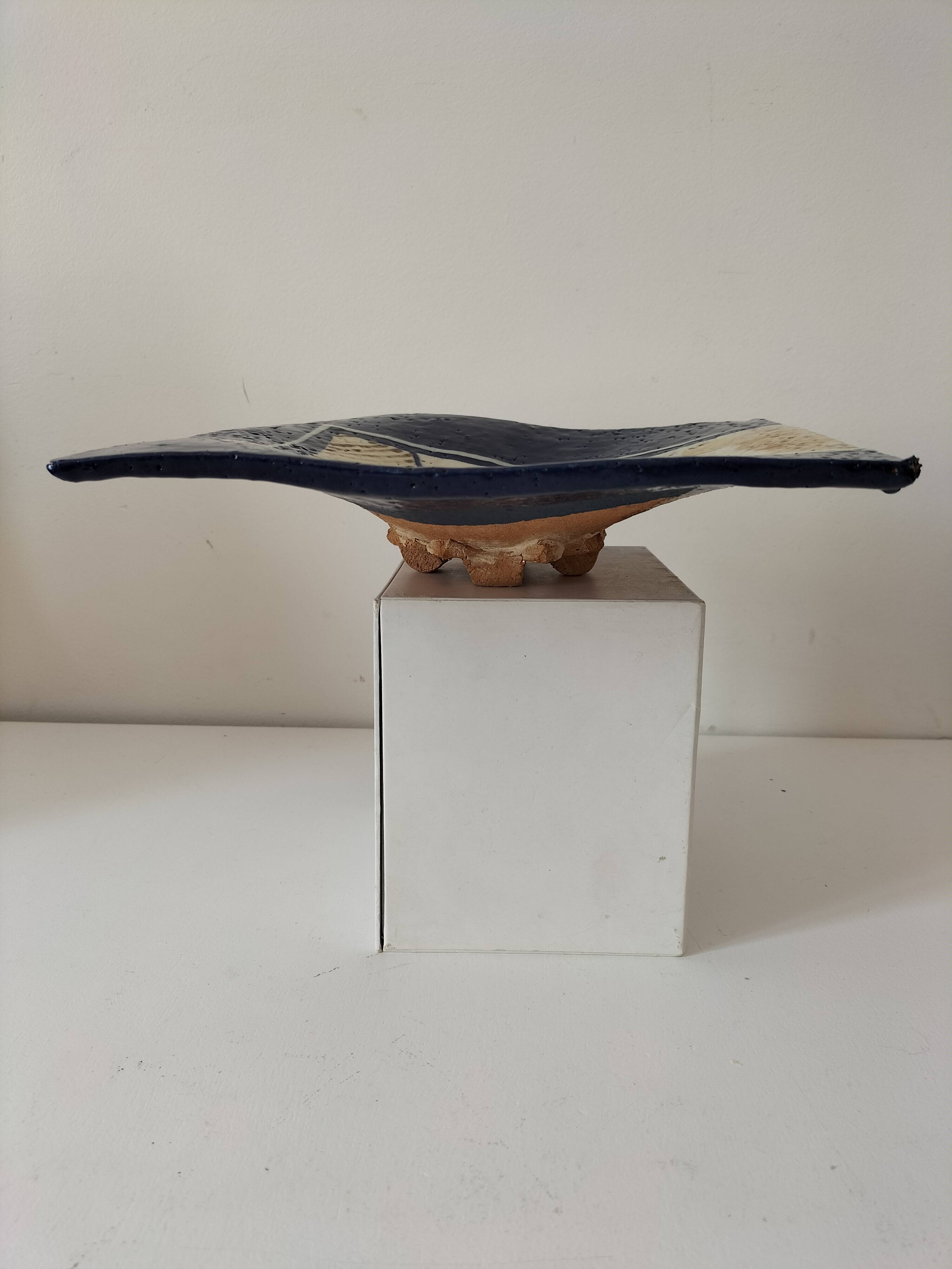 Coupe en céramique artisanale – Esprit brut & moderne